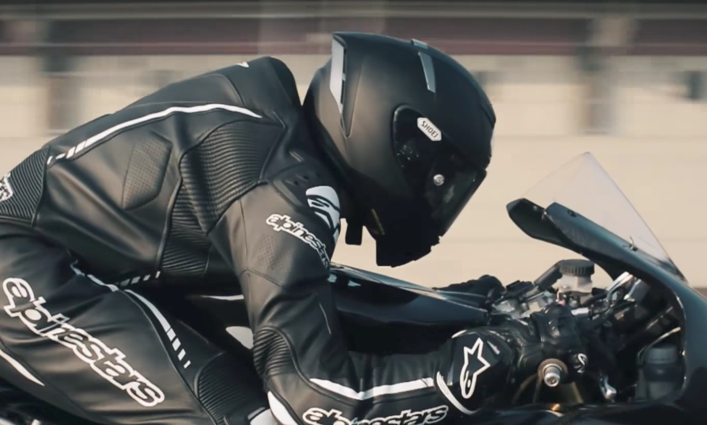 New carbon helmet from GIVI